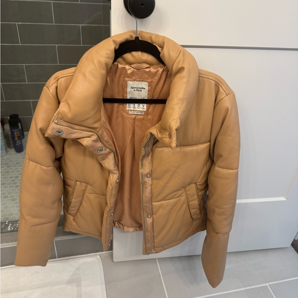 Abercrombie & Fitch puffer jacket